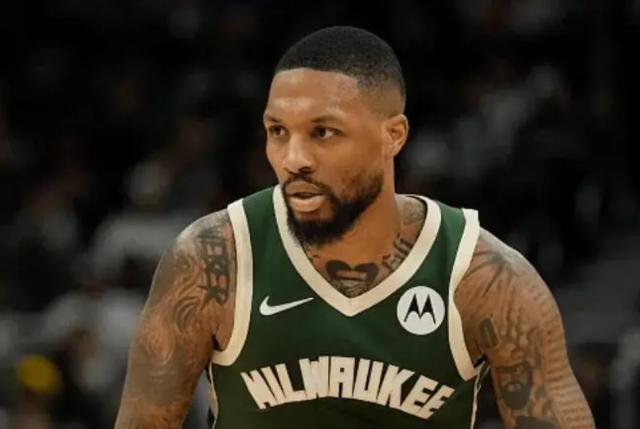 mk体育入口-碰见保罗·乔治就来劲！利拉德轰41分单核击沉快艇