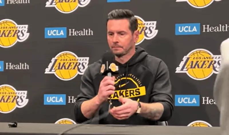 雷迪克：近两场最糟糕的是回防，一三节内容简直惨不忍睹