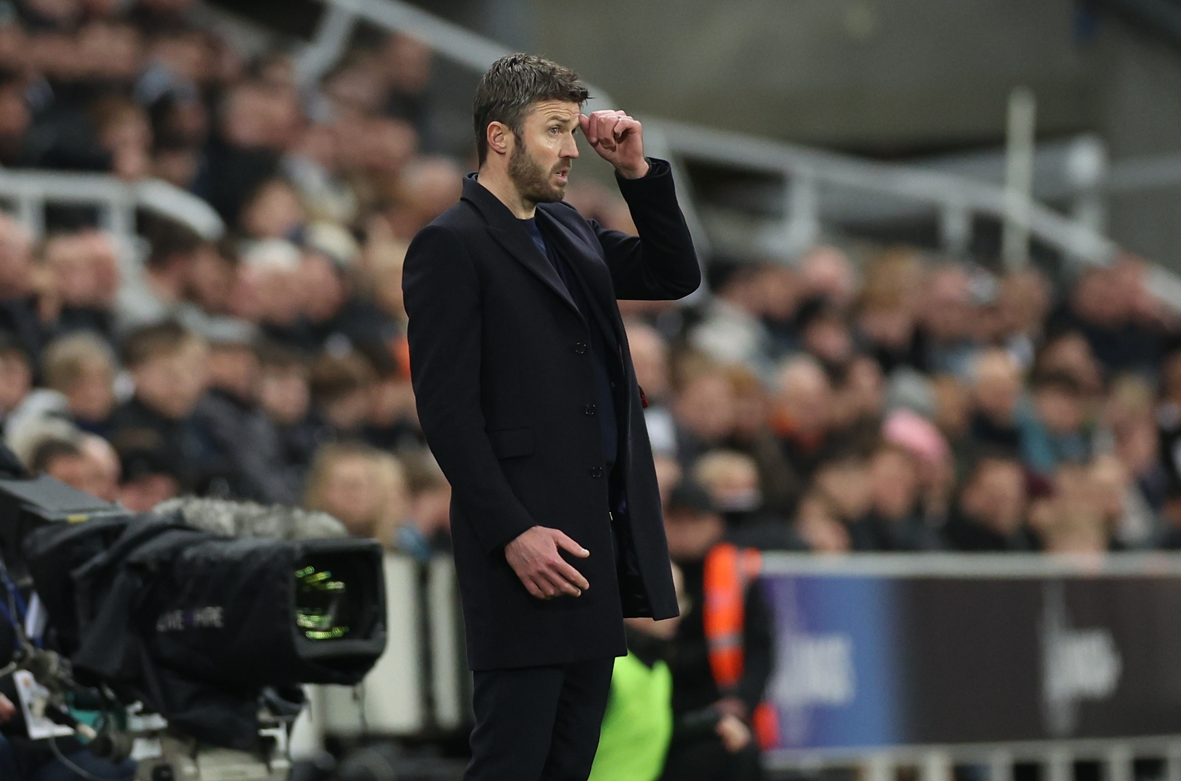 mk体育APP-谢林汉姆：卡里克上任后迅速激活曼联状态 他已树立起个人口碑