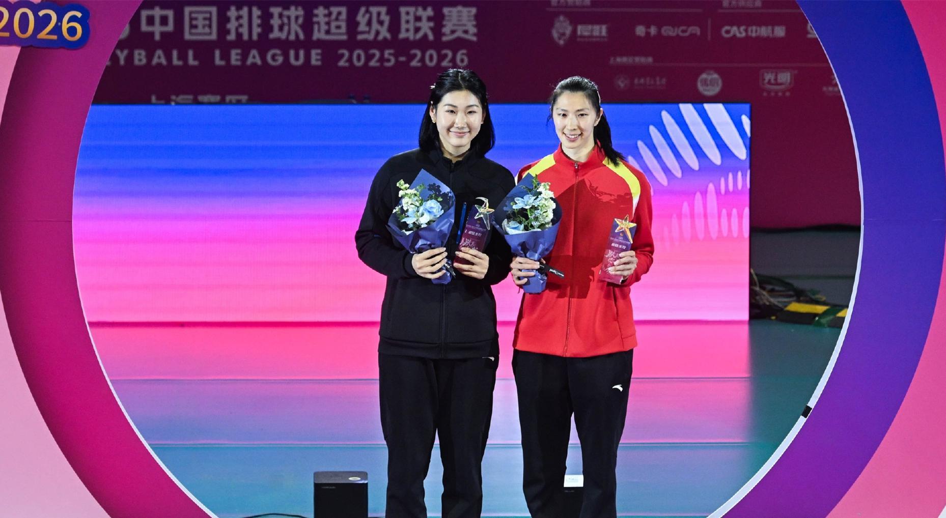三喜临门！中国女排19岁1米87主攻新星崛起：看齐李盈莹？